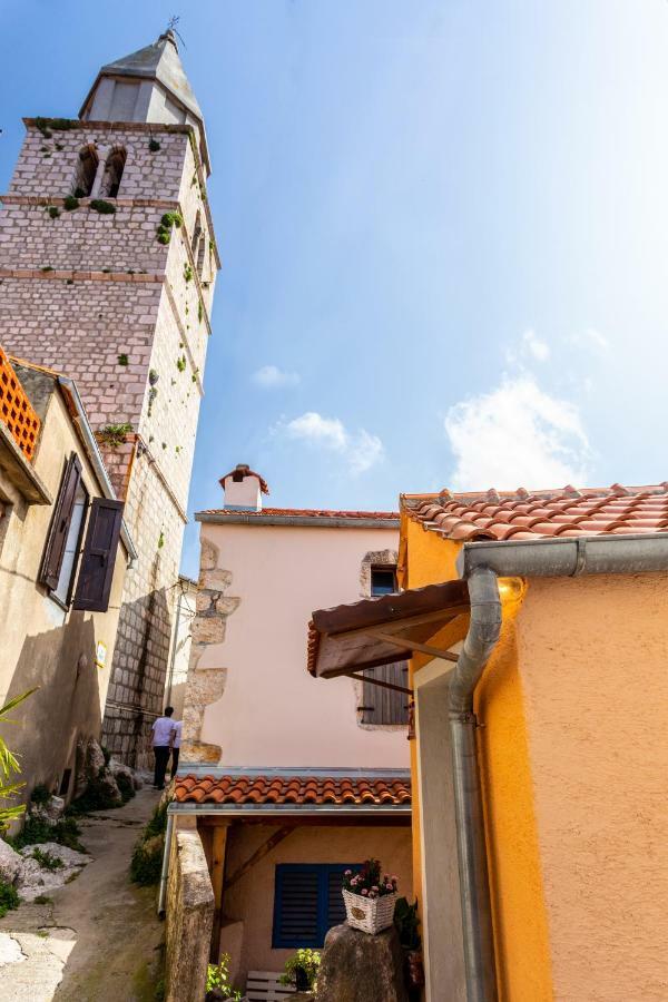 Apartman Verbenia Vrbnik  Extérieur photo